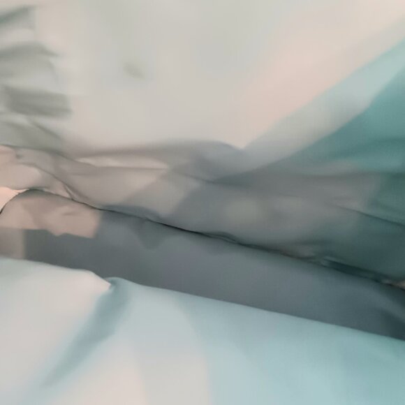 NWT💥VICTORIA SECRET LARGE LUNCH TOTE w/Bottom Storage Compartment  Light Blue - Picture 9 of 12